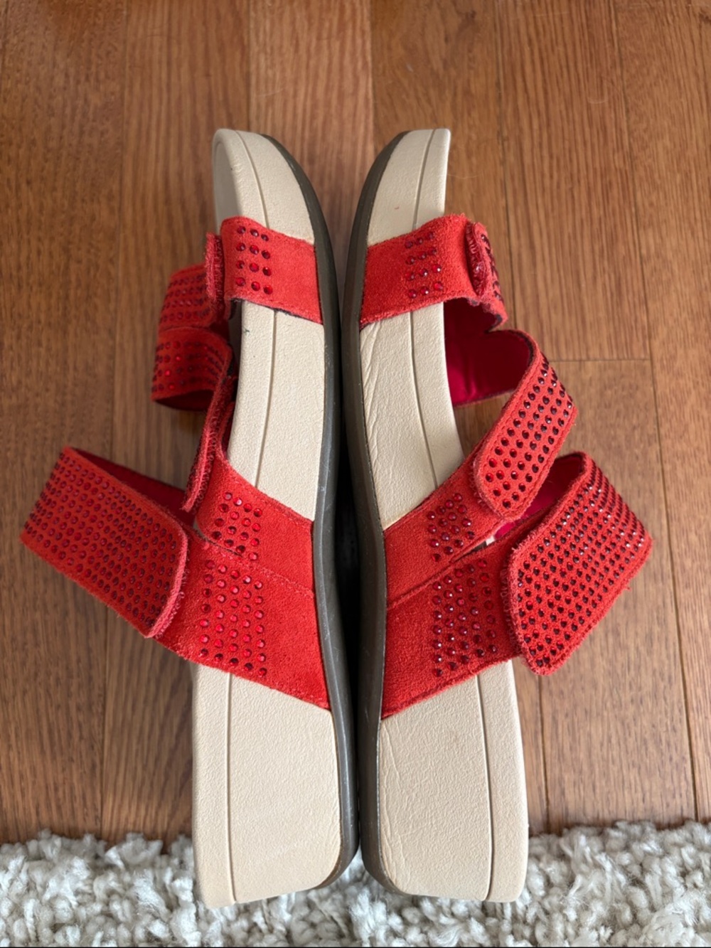 Vionic Alexis Red Strappy Embellished Platform Wedge Slide Sandals - Picture 4 of 6